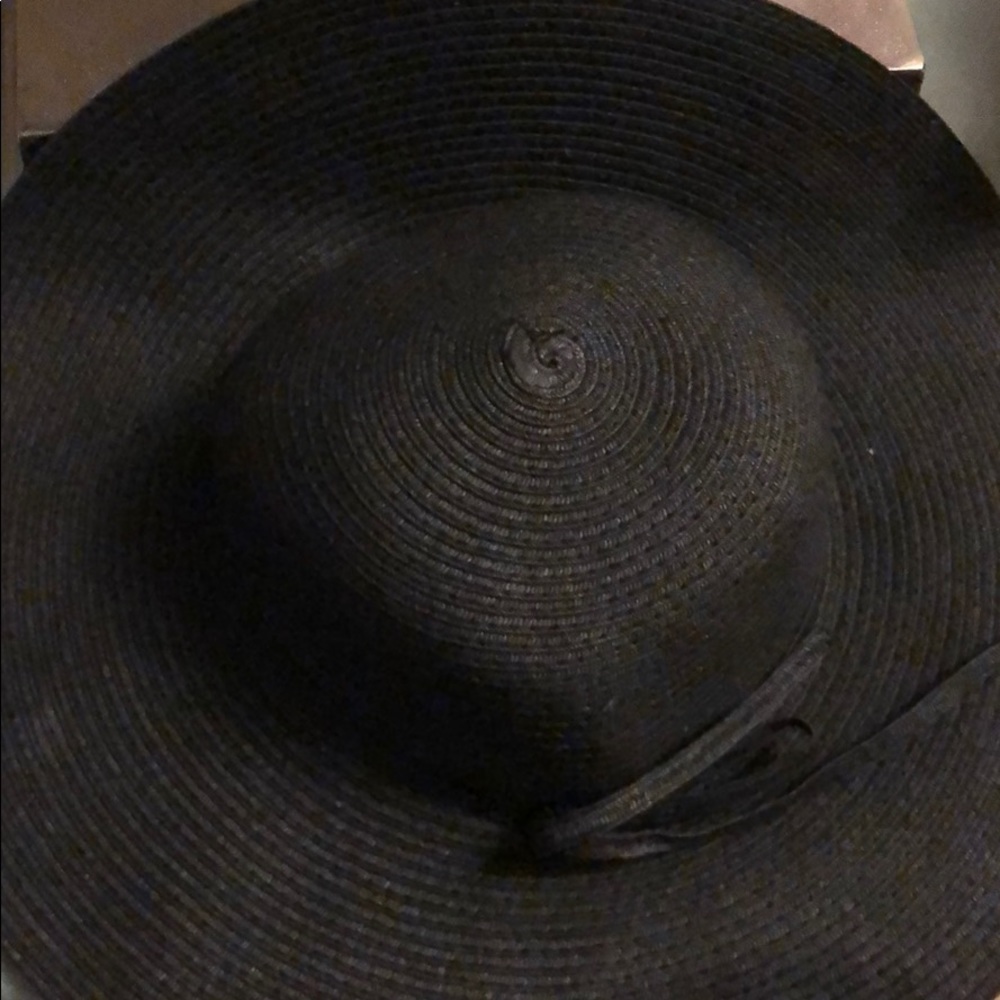 Floppy hat - Picture 2 of 5